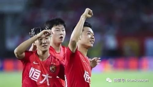  诺伊尔伤愈复出助球队零封  